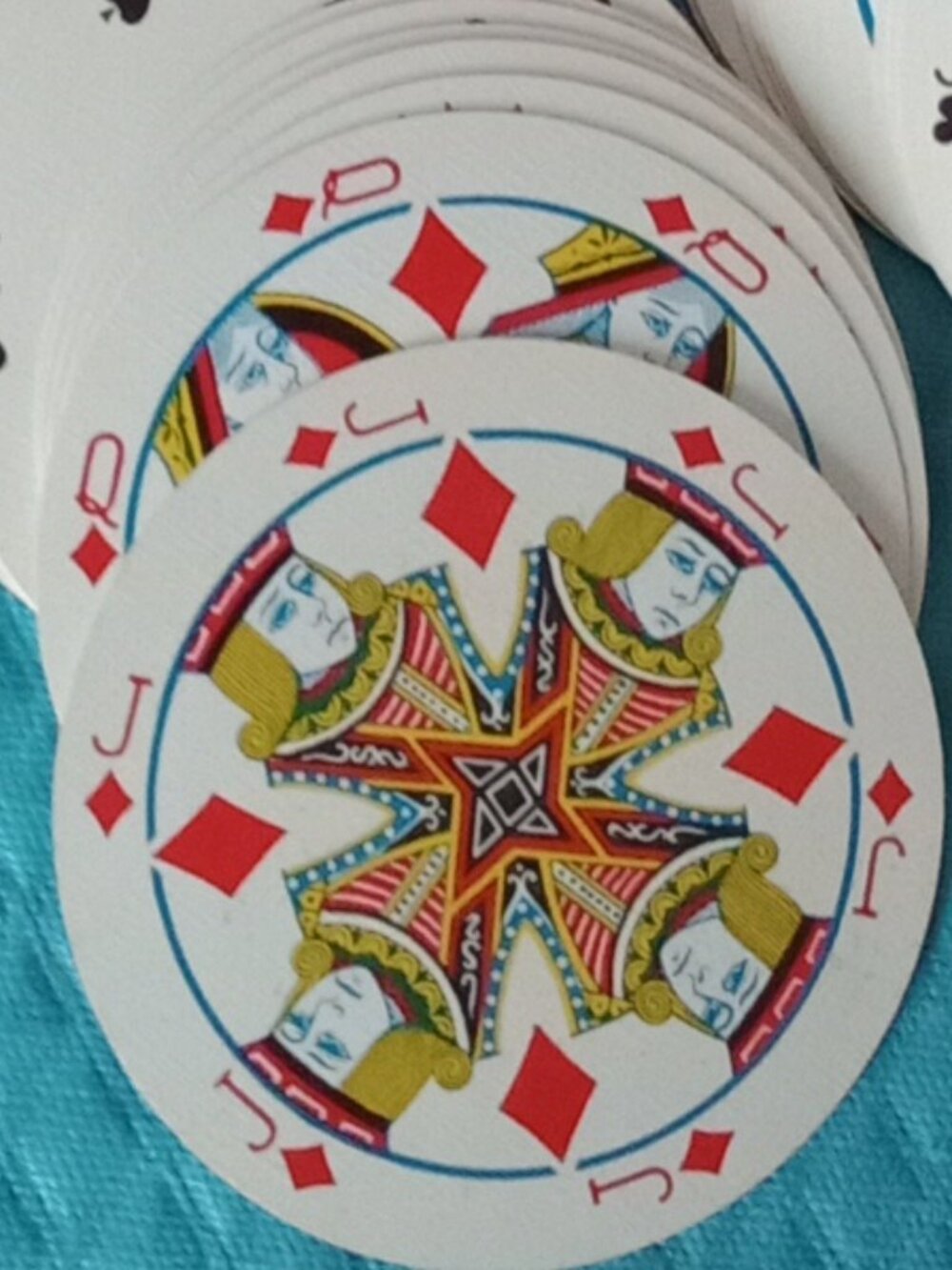 Rondo Circular Playing Cards - Picture 5 of 6